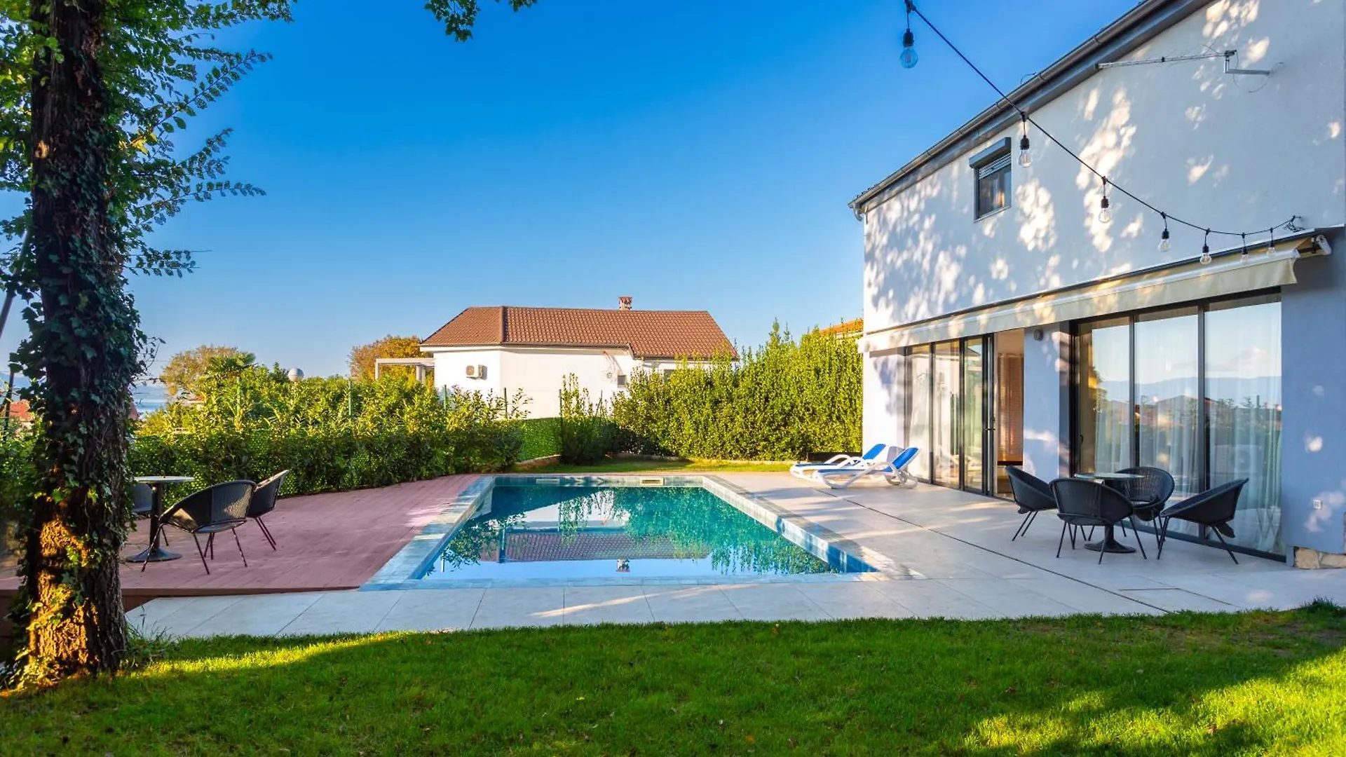 House Serenity Njivice 0*,  Croatia